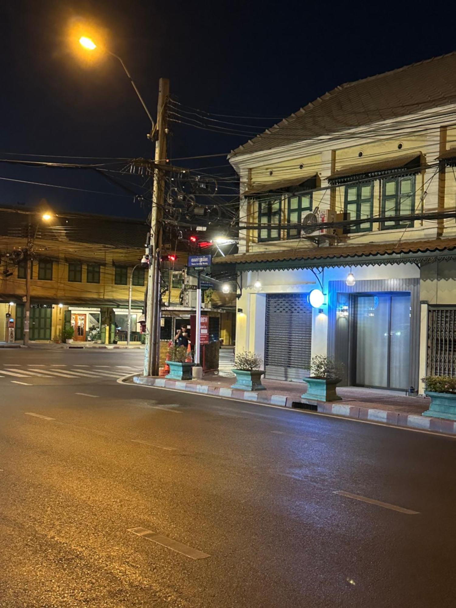 Victory Place Bangkok Eksteriør billede